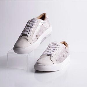 New J/SLIDES 9 Women's White real calf hide cow brown pony Sneakers lace metalli